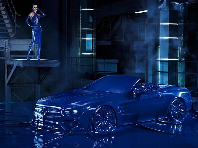 Mercedes покрыл свой новый SL латексом, потому что это модно... наверно